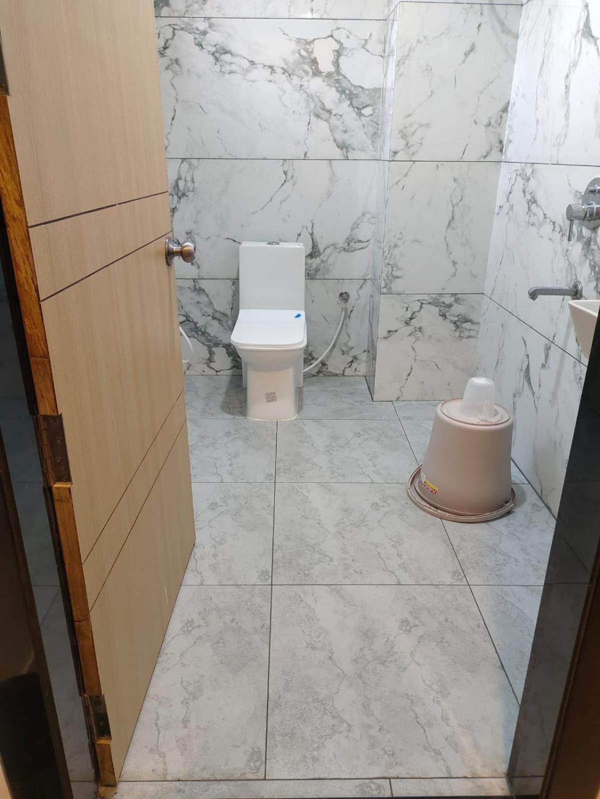 Hotel Meridian Blue 瓦朗加尔 外观 照片